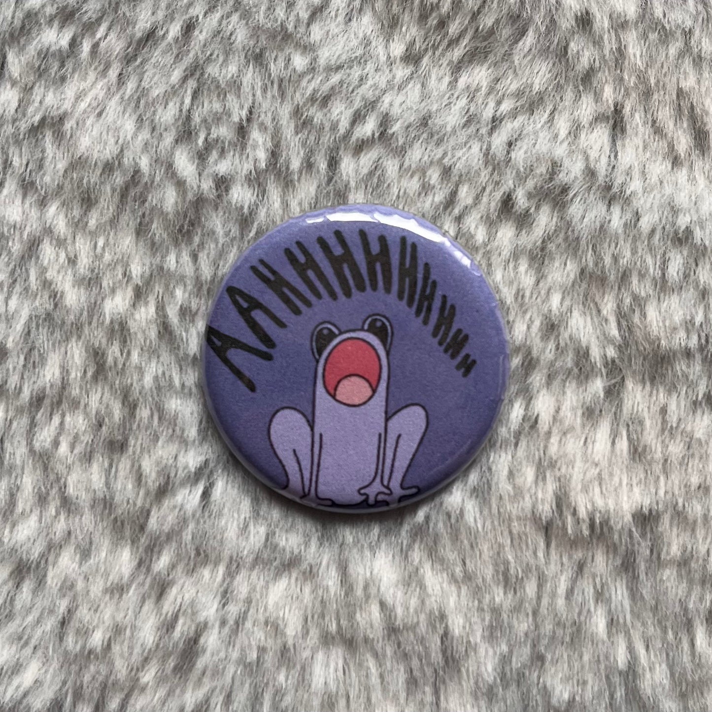 screaming frog pin