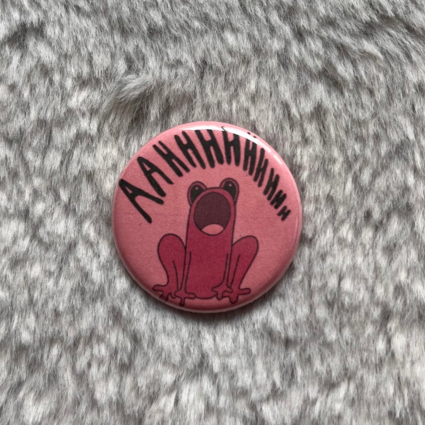 screaming frog pin