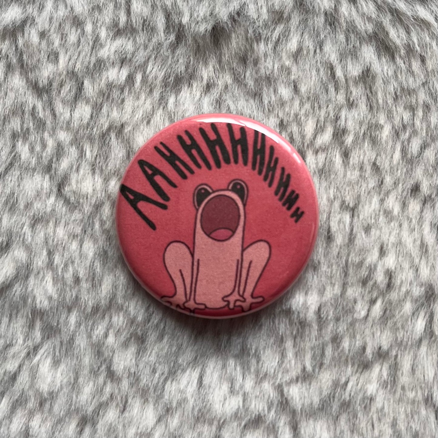 screaming frog pin