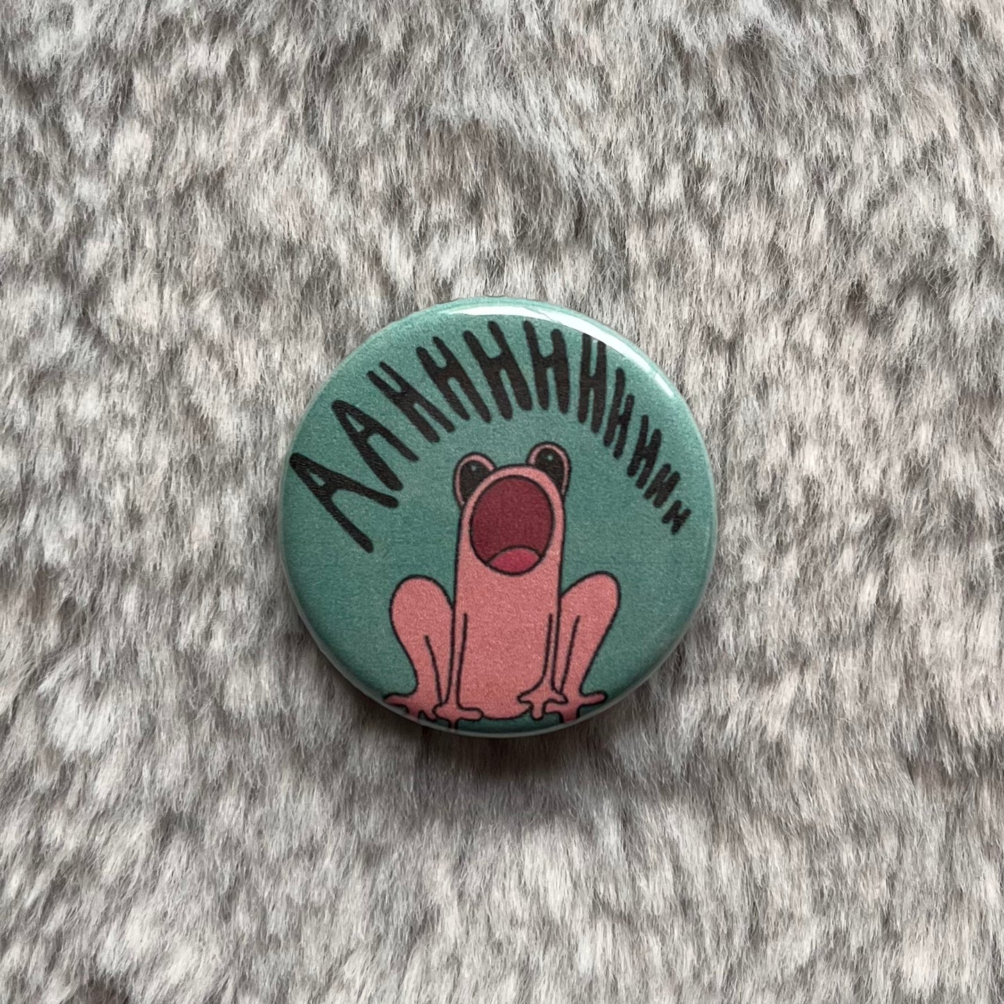 screaming frog pin