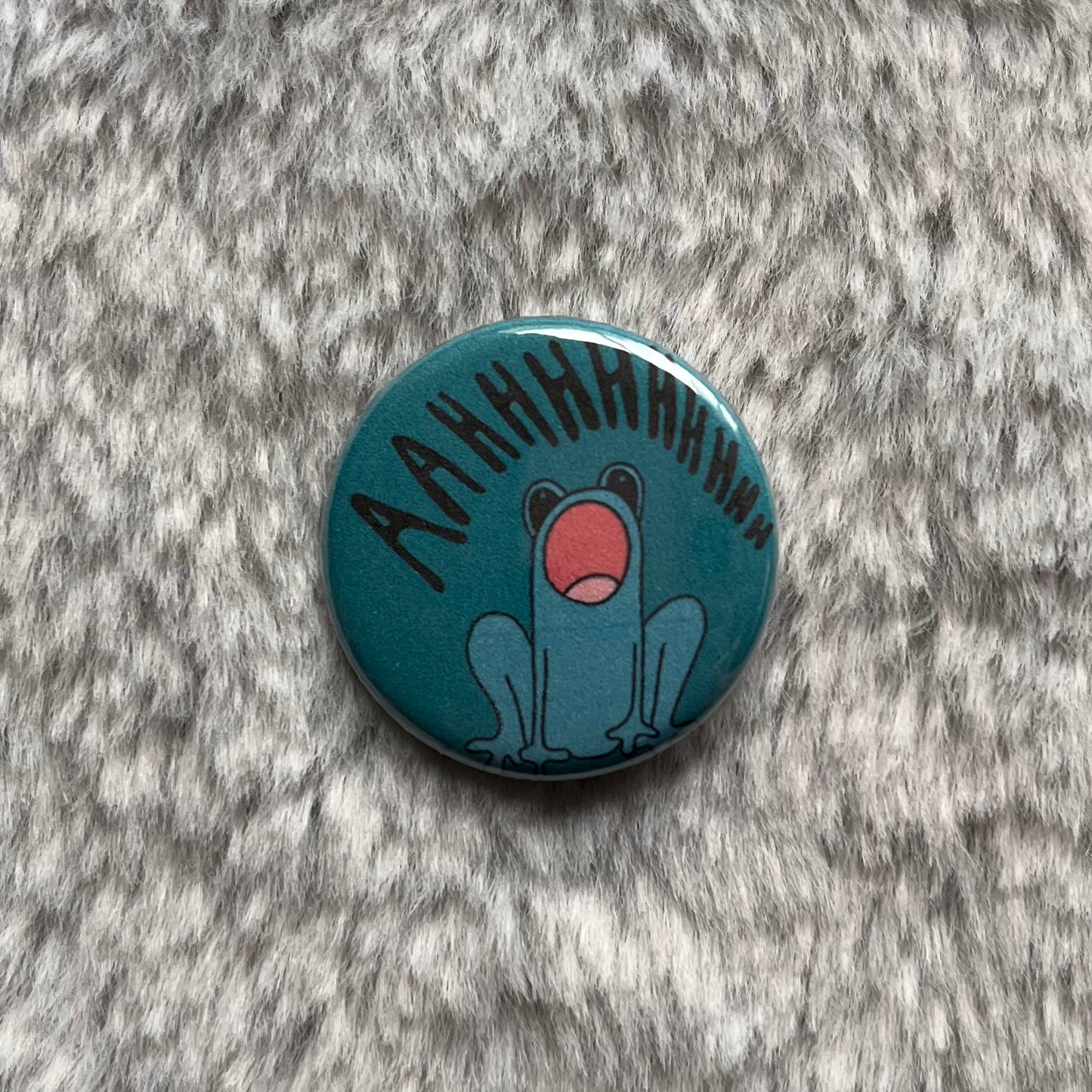 screaming frog pin